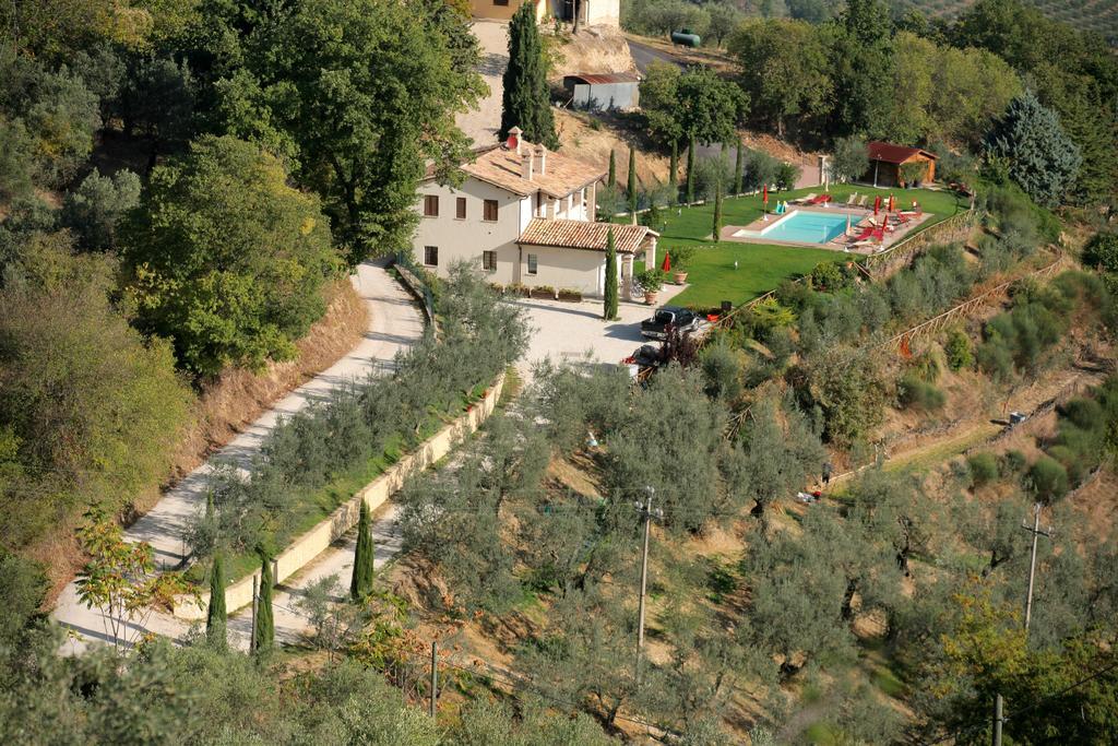 Casa Vacanze Vecciano Montefalco Bagian luar foto